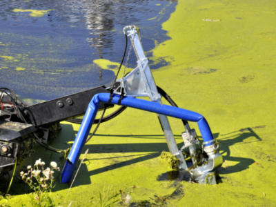 How Machines Work: The Amphibious Dredging Excavator